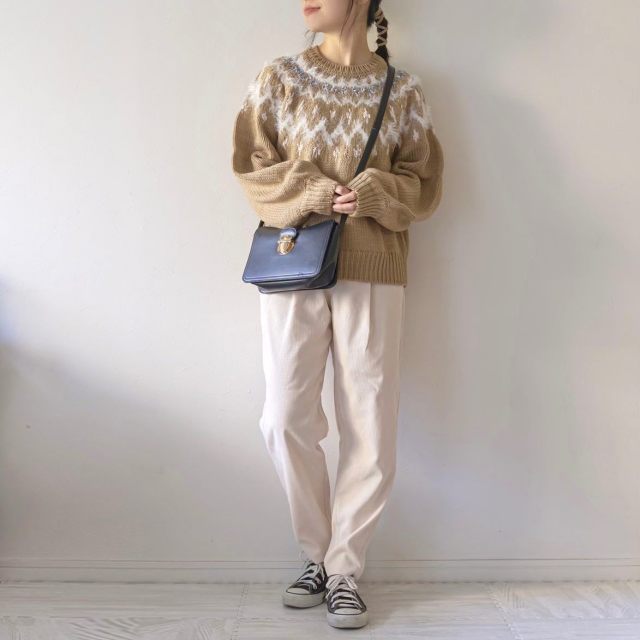 【色別コーデ2】ベージュのノルディックニット