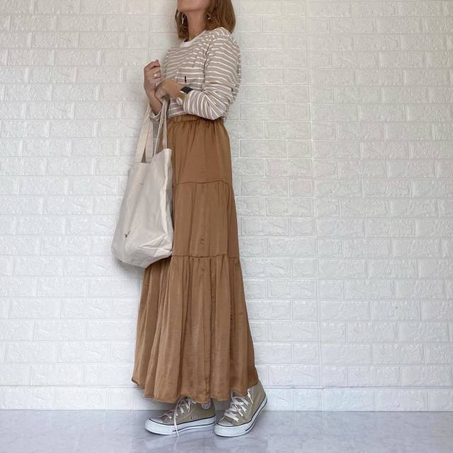 「アースカラーのボーダー」こそ、ワントーンで統一感をもたせるのが正解