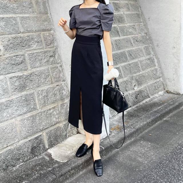 大人っぽく着られる！ 「パワーショルダーの半袖トップス」