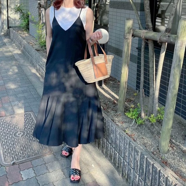 40代、春夏のキャミワンピースコーデは？