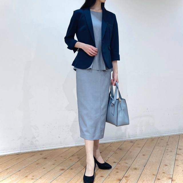 【オフィスカジュアル×シャツインしないコーデ4】セットアップなら着るだけでサマに！