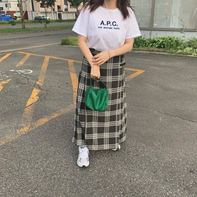 半袖Tシャツ、どう着る？