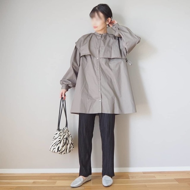 流行りの「ヨーク付きシャツ・ブラウス」