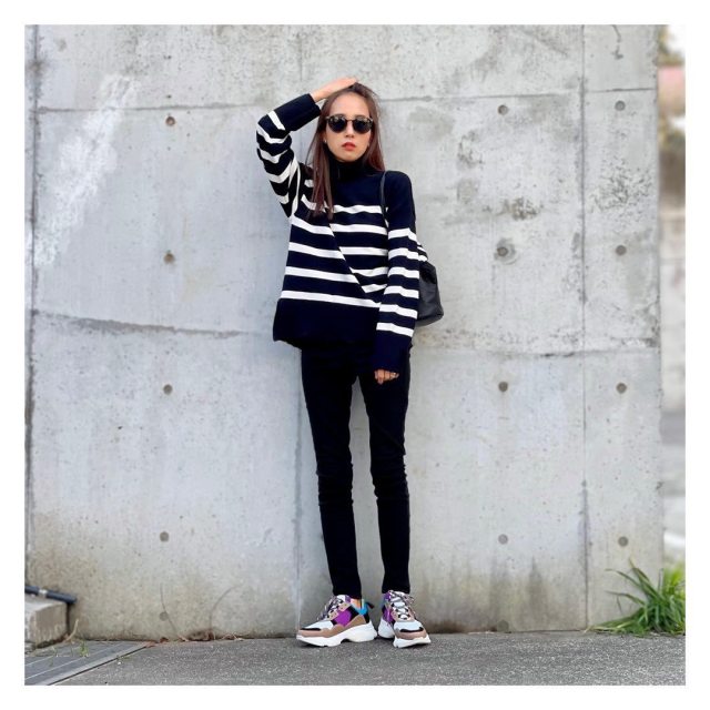 ブラック ボーダー 長袖 ニット タートルネック ZARA(ザラ) x ブラック ボーダー 長袖 ニット タートルネック ZARA(ザラ) x
