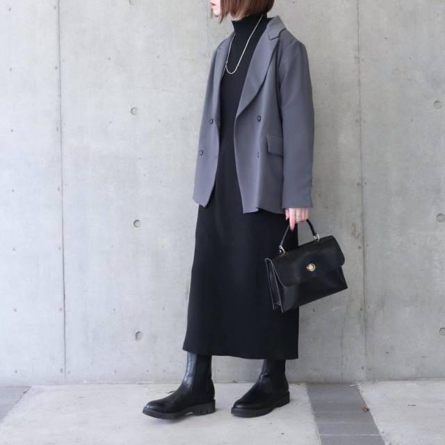 2｜Iラインワンピース×カッチリしたジャケット
