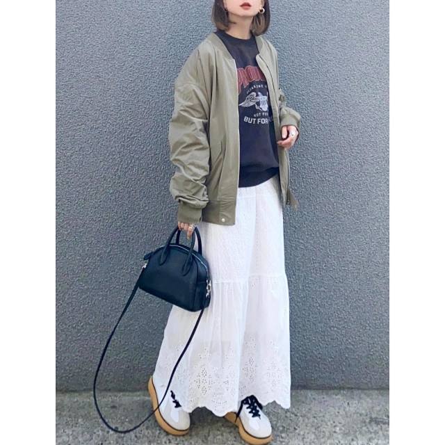 MA-1×レーススカートで甘辛MIXコーデに