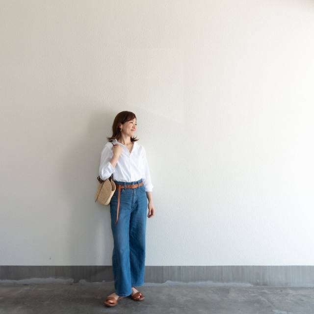 クラシックな風合いがおしゃれな「ロンハーマンのデニムパンツ」