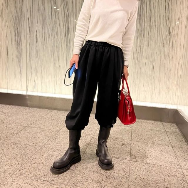 【2】ミドル丈ブーツを合わせる