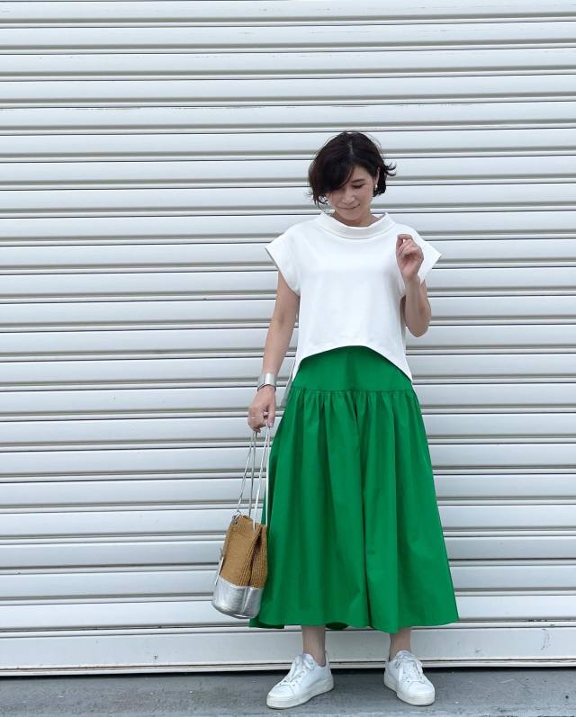 【50代の体型カバー服2】フレンチスリーブのトップス