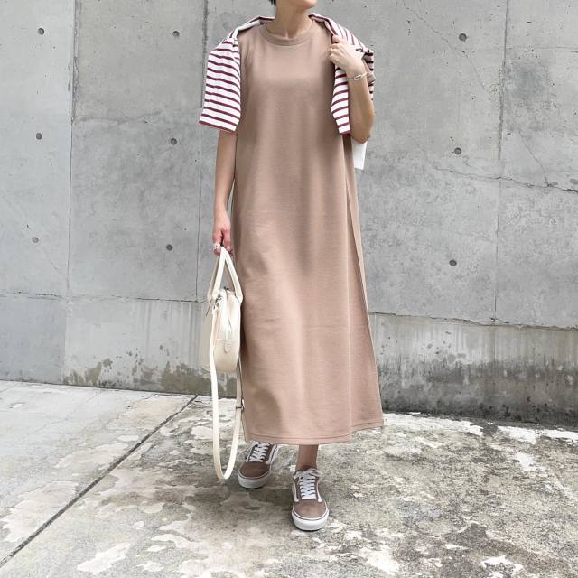 【1】ゆったりとしたワンピース