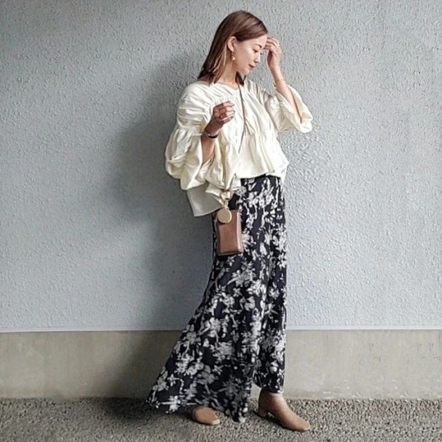 3｜シャーリングトップス