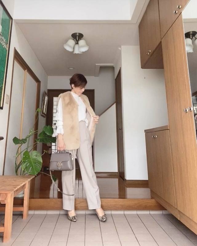 【50代×ファーベスト2】同系色の服と合わせる