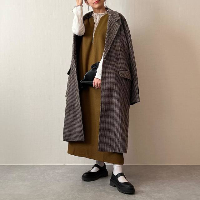 チェックコートに合う服は？