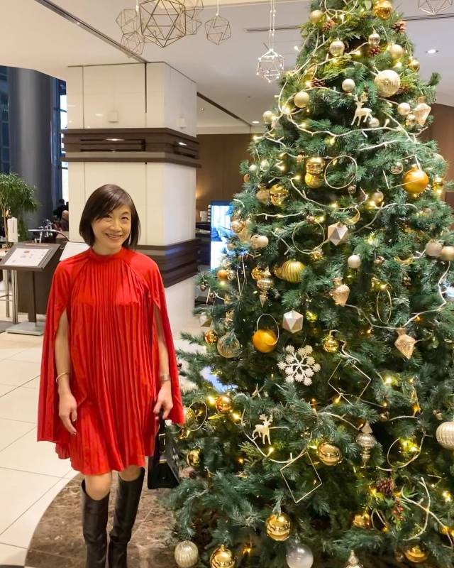 クリスマスパーティにもってこい「レッド（赤）のワンピース」