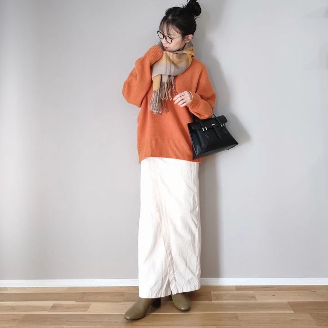4｜オレンジ・赤の服