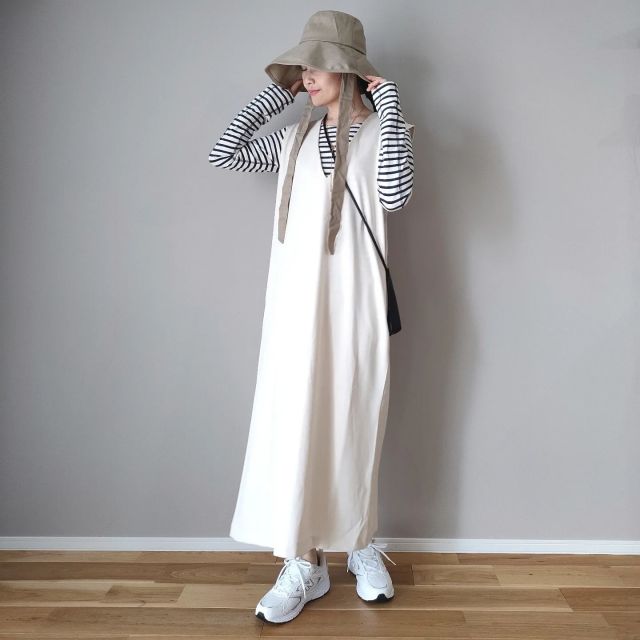 【2】白のジャンパースカート