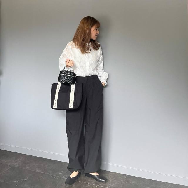 大人の普段使いバッグに「アニエスベーのトートバッグ」