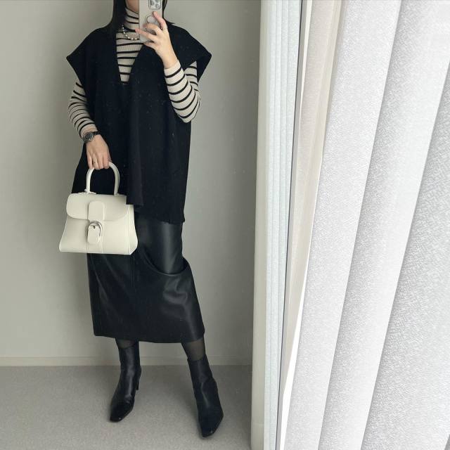 長袖のアウターが暑くなってきたら！ ジレ・ベスト×ボーダー柄タートルネックのコーデ