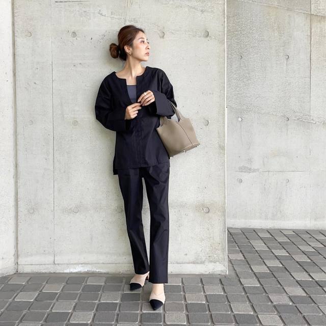 【50代・アフタヌーンティーの服装2】迷ったら「ジャケットなしのセットアップ」