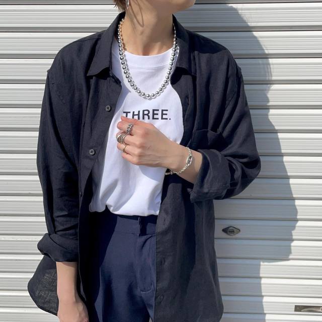 4｜ロゴTシャツ・プリントTシャツに羽織る