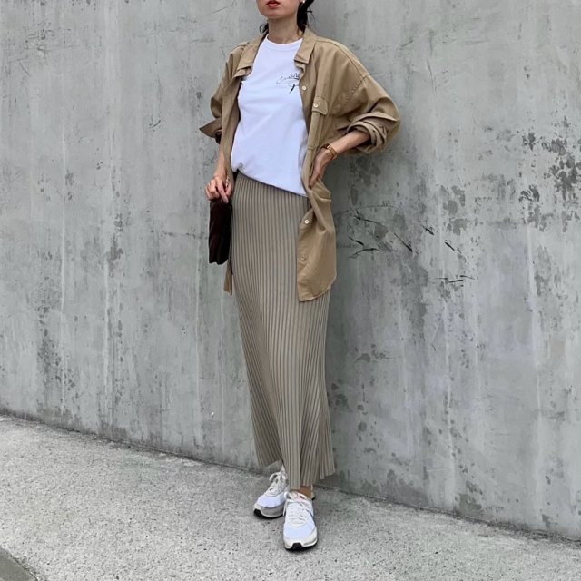 5｜長袖シャツ×半袖Tシャツの秋コーデ