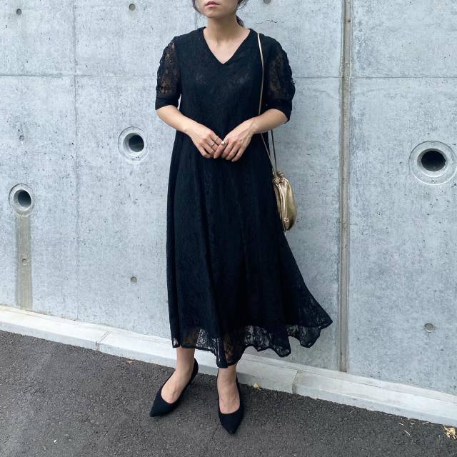 【40代50代・披露宴の服装2】総レース・シアー素材のロング丈ワンピース