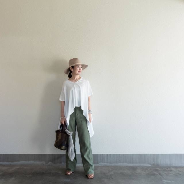 着映えするトップスは旅行のラクチンおしゃれにぴったり