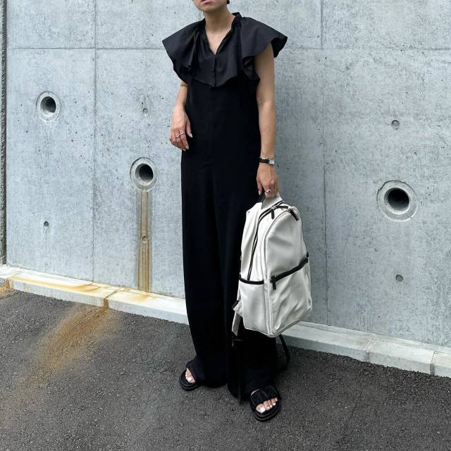 ホワイトリュックの夏コーデ