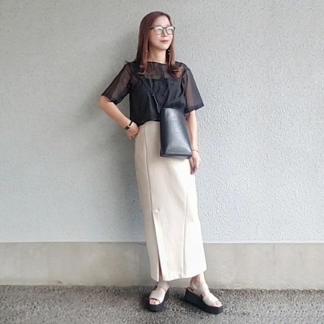 【素肌を見せない夏コーデ1】「シアートップス」が頼れる