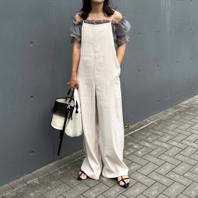【4】意外にも「オフショルダー」はパカパカしない！