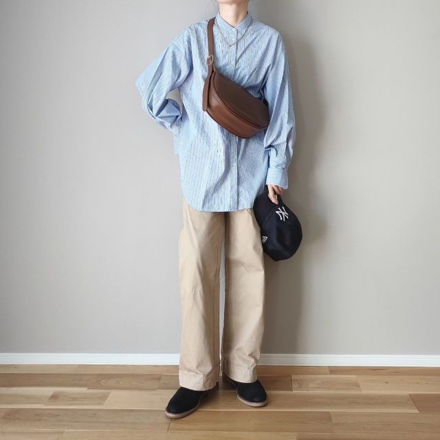 シンプルモチーフのネックレスでプチアクセントON