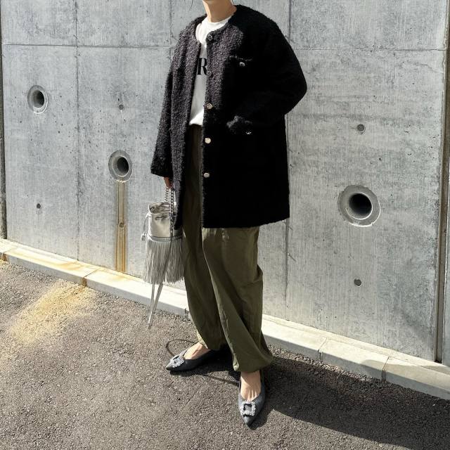 【40代のショートコート3】ノーカラーのショートコート