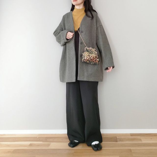 【ハイネックニットに合うアウター1】ノーカラーのジャケット・コート