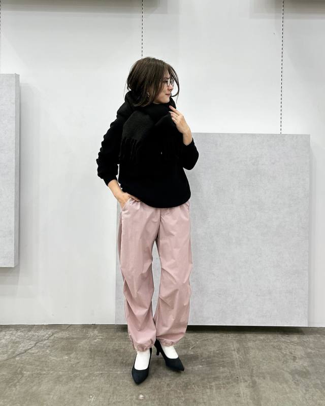 【50代・友達とランチのコーデ2】ラクな服装は色で遊ぶ