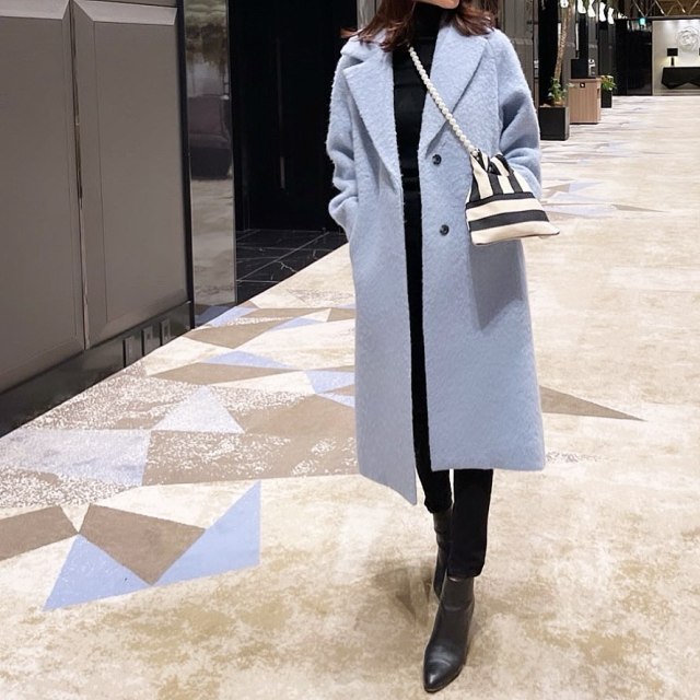 【ユニクロ×ホテルディナーの服装1】ユニクロの黒タートルネックで作る上品コーデ