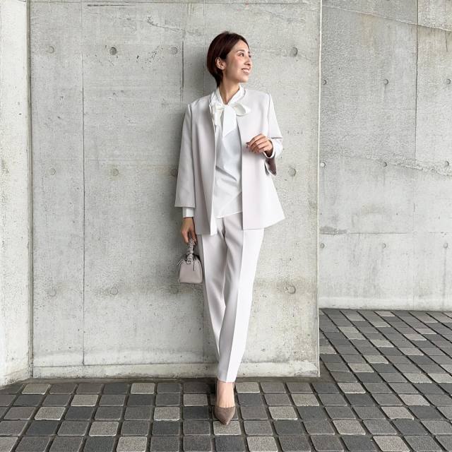 スーツみたいな服（上）｜ノーカラージャケット