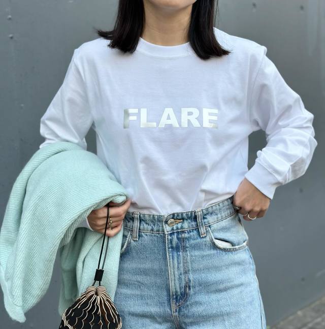 ホワイト ロゴ 長袖 ロングTシャツ メタリック 無地 クルーネック