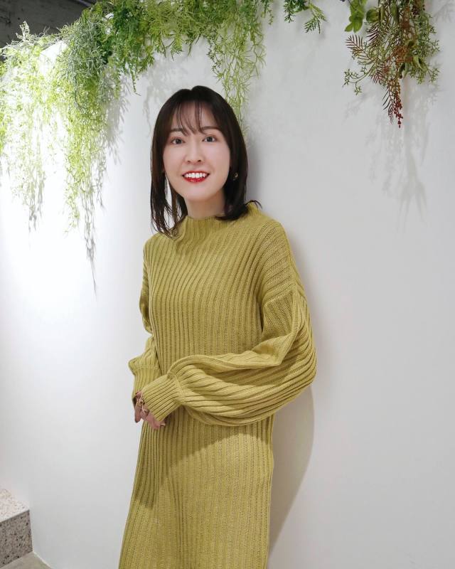 【ホテルディナーの服装4】旅行に便利なリブニットワンピース