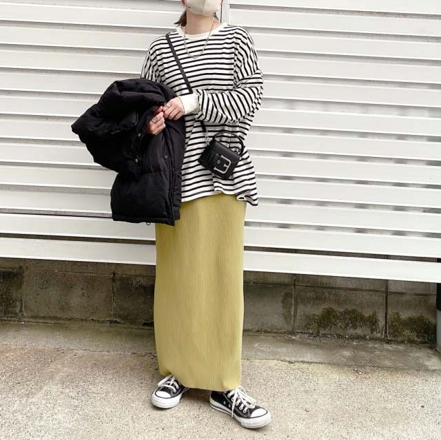 【イエローのロングタイトスカート】ベーシックカラー服が多い方におすすめ