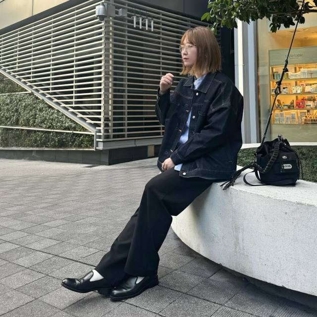 デニムジャケットは時代遅れ？ いま流行りのデザインは？