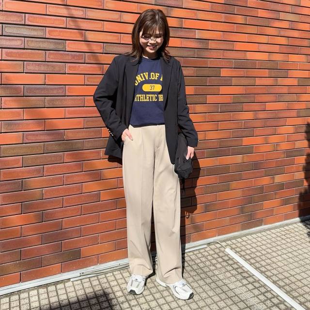 【40代のTシャツコーデ2】カッチリしたジャケットを羽織り大人カジュアルに