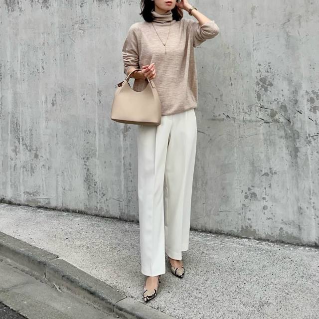 オフィスカジュアルにニットはアリ？