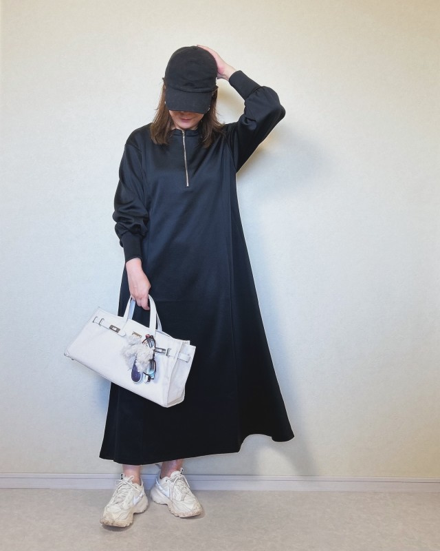【50代・ライブの服装3】とにかくラクな「Aラインロングワンピース」