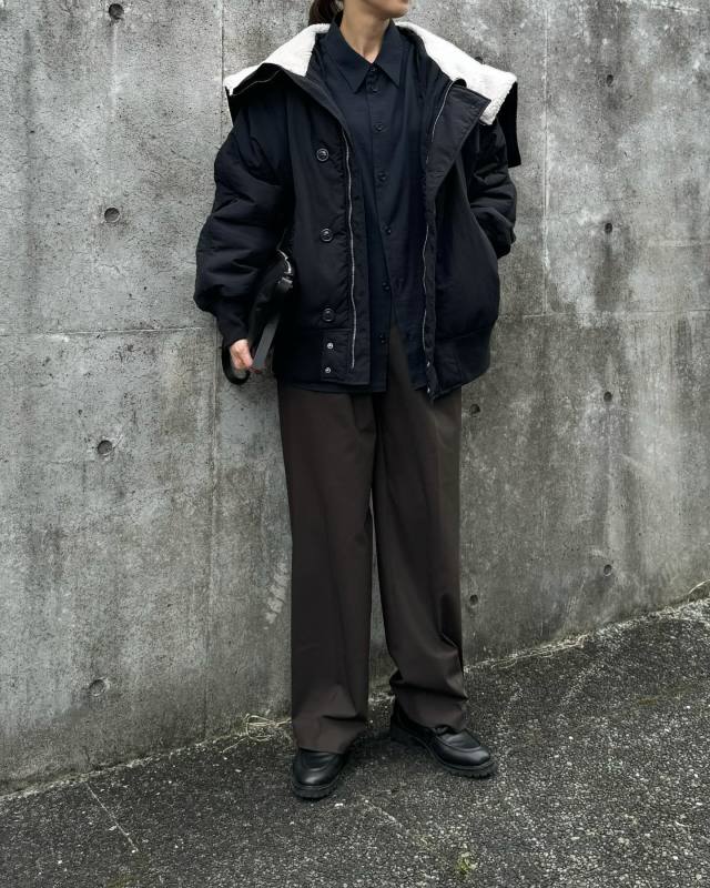 【40代ママのおすすめショートアウター3】メンズライクに決まる「フライトジャケット」