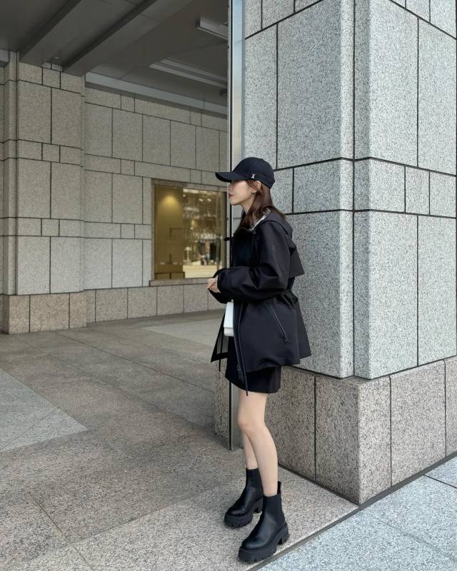 【1】ミニスカート×ジャケット全般