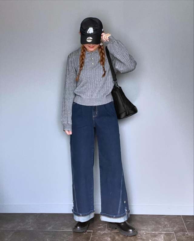 今シーズン人気の「ケーブル編みポロニット」