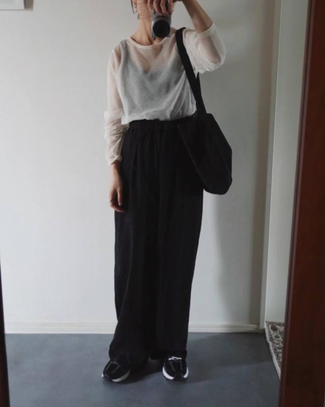 1｜シアー素材の服