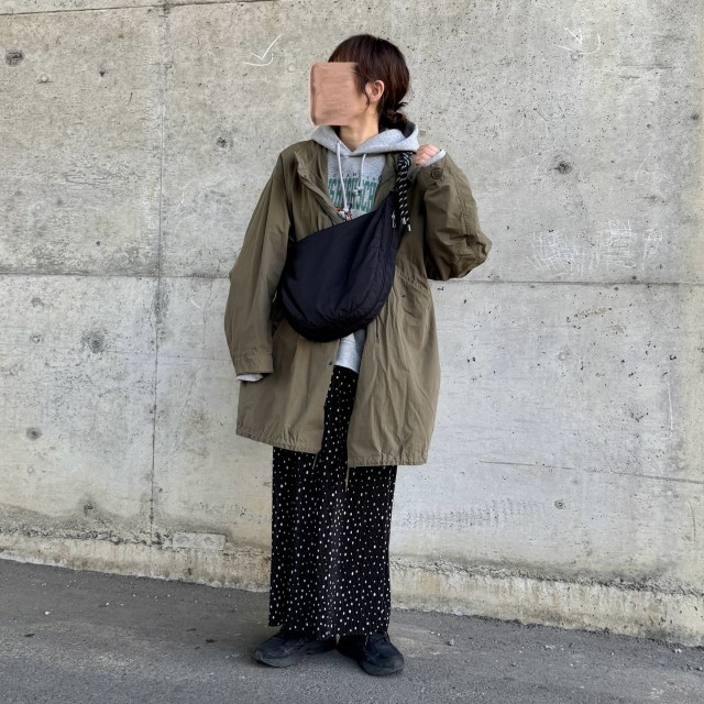 【軽さ重視の人におすすめ】大きめサイズ＆ナイロン素材のショルダーバッグ