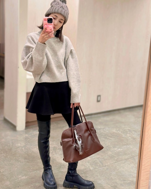 3｜レギンス×ミニスカートのコーデ