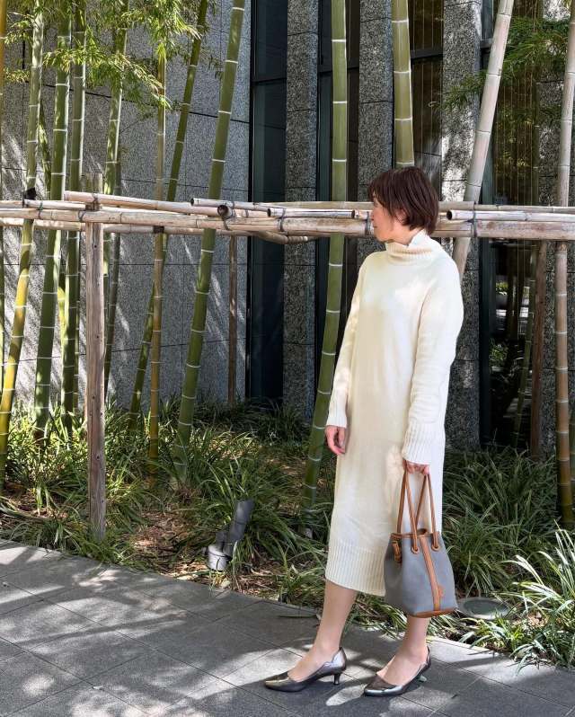 【50代×冬の一泊二日旅行の服装3】暖かくて楽ちんなニットワンピース